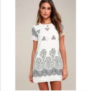 Cute Lulu's Shift Dress 🦋